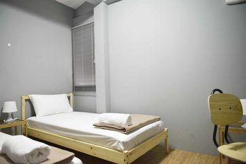 Oyo 783 Brunch Marker Cafe&hostels Hotel 2*