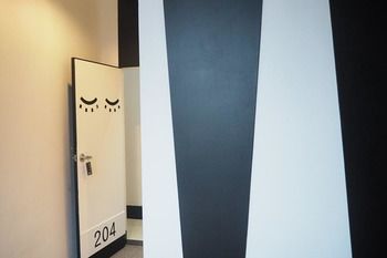 Sleep Box By Miracle -booked On Hourly Basis Albergue