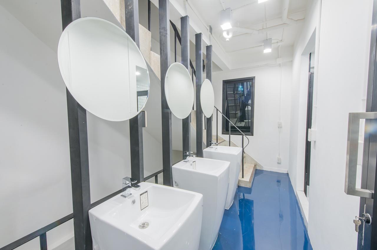 Laf Aree Capsule hotel Bangkok