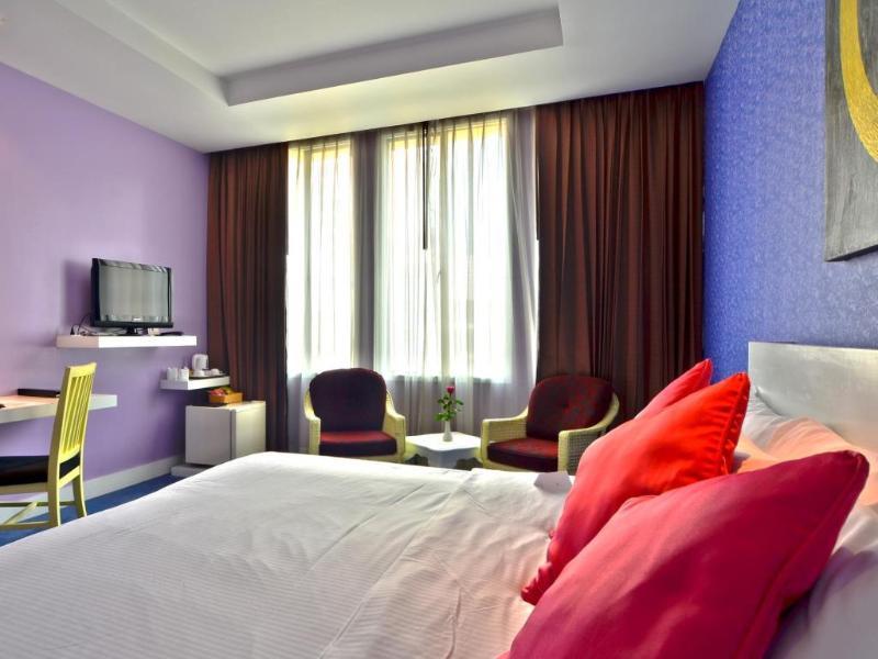 The Tawana 4*