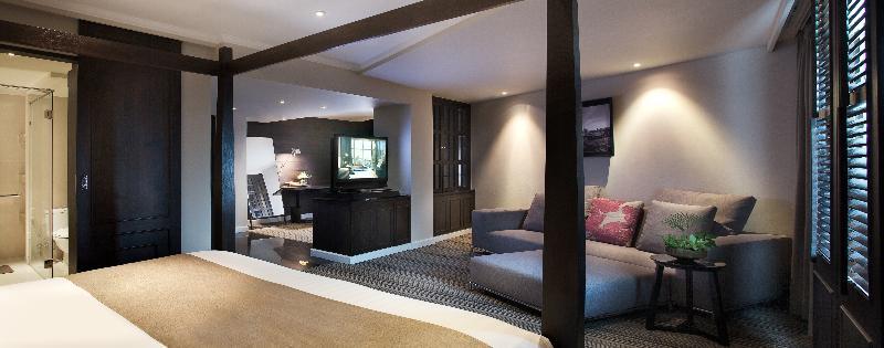 S15 Sukhumvit Hotel 4*