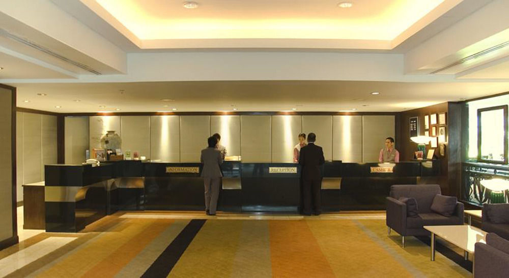 Hotel Zenith Sukhumvit 4*
