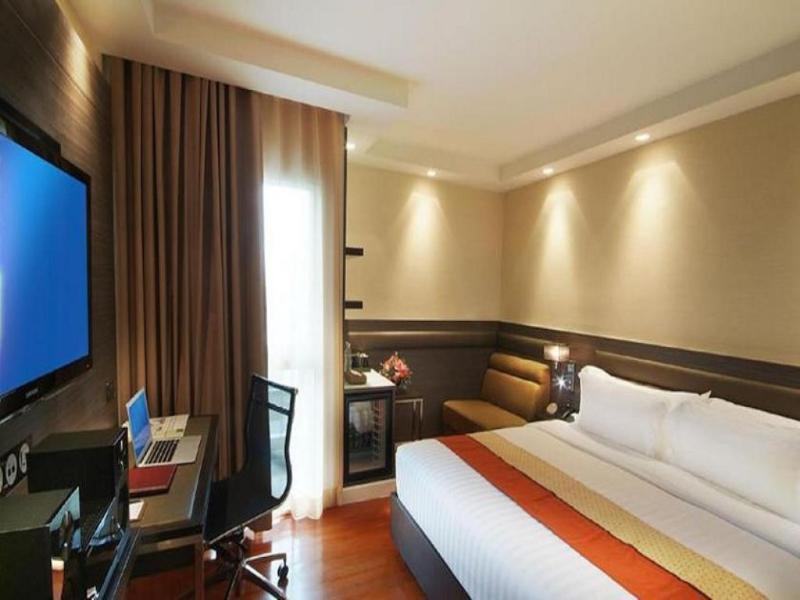 Hotel Amora Neoluxe Bangkok