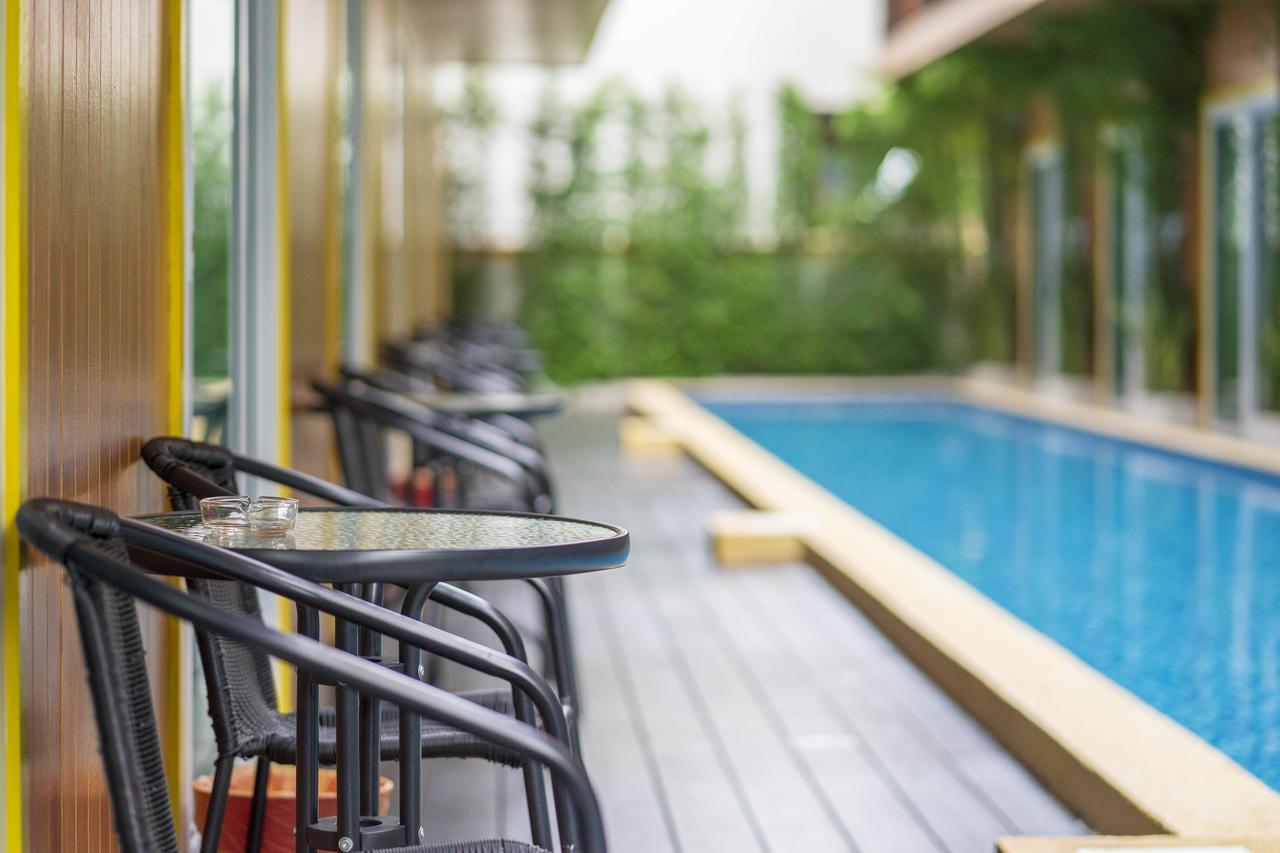 Hotel V - Mrt Huai Khwang Bangkok