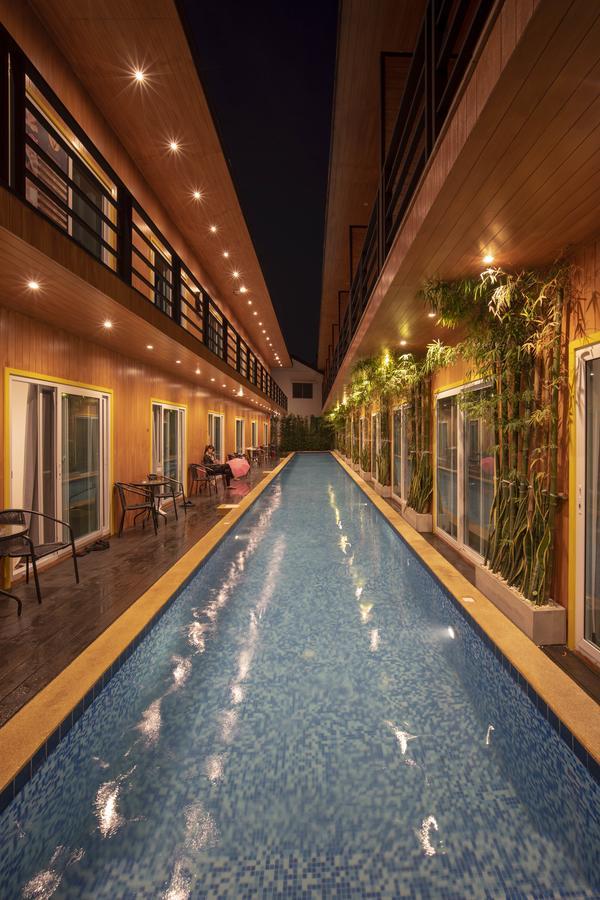 Hotel V - Mrt Huai Khwang Bangkok