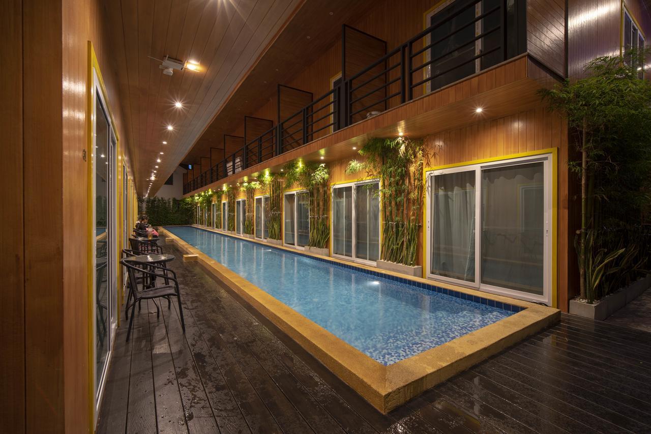 Hotel V - Mrt Huai Khwang
