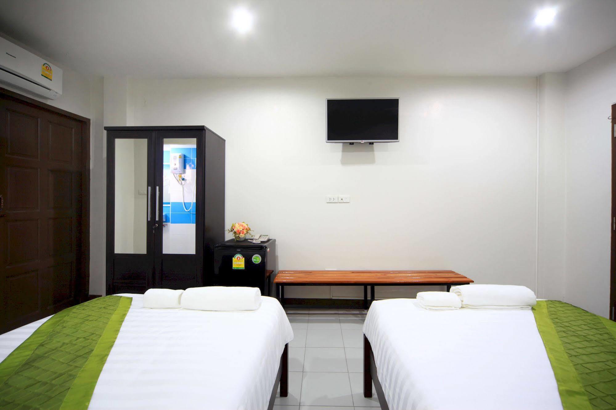 Paragon One Hotel 2*