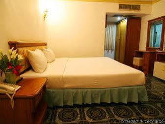 Aparthotel 13 Coins Yotin Patana