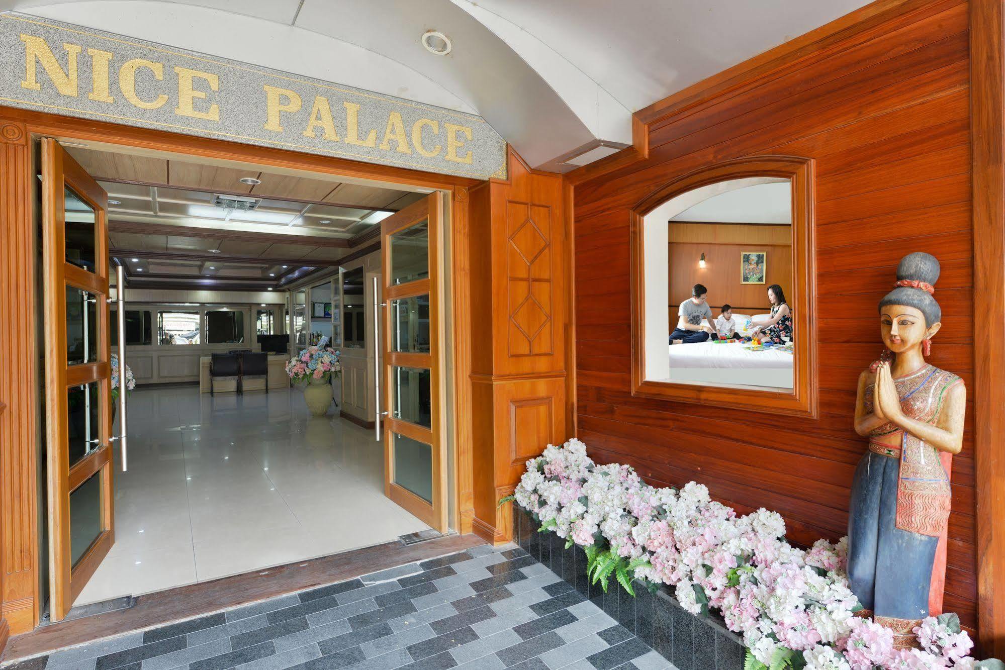 Palace Bangkok