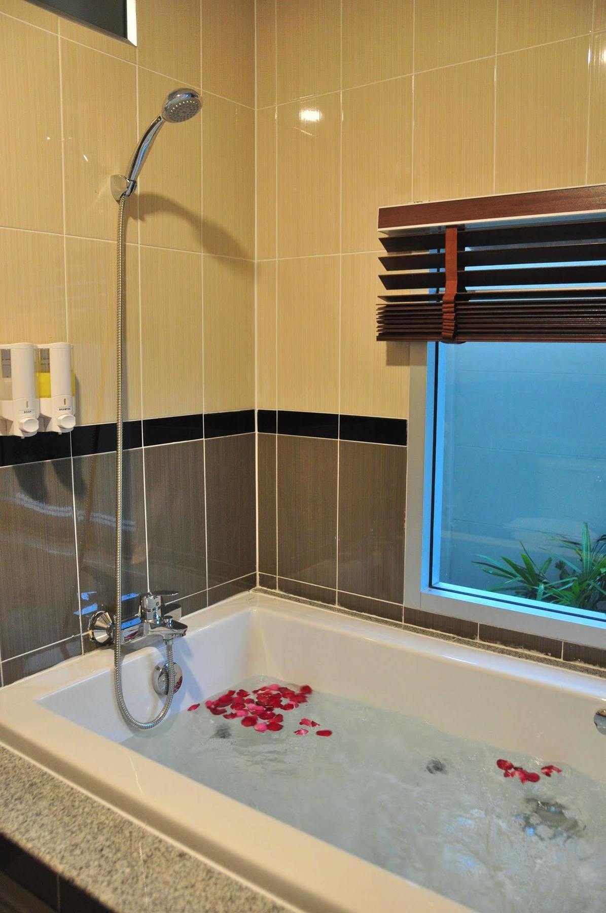 The Bloom @ Suvarnabhumi Aparthotel 3*