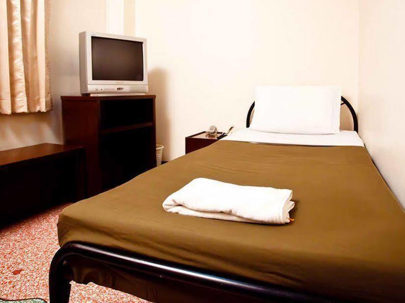 Lucky House Khaosan Hotel 2*