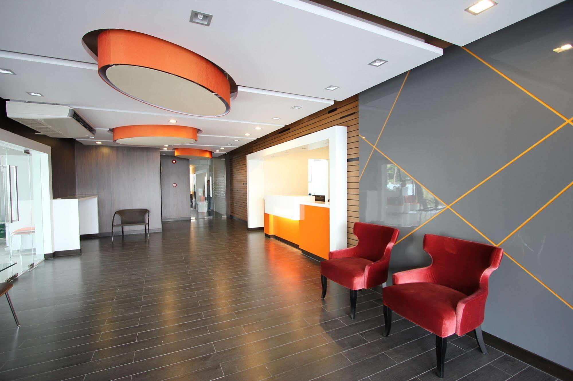 14 Living Hotel