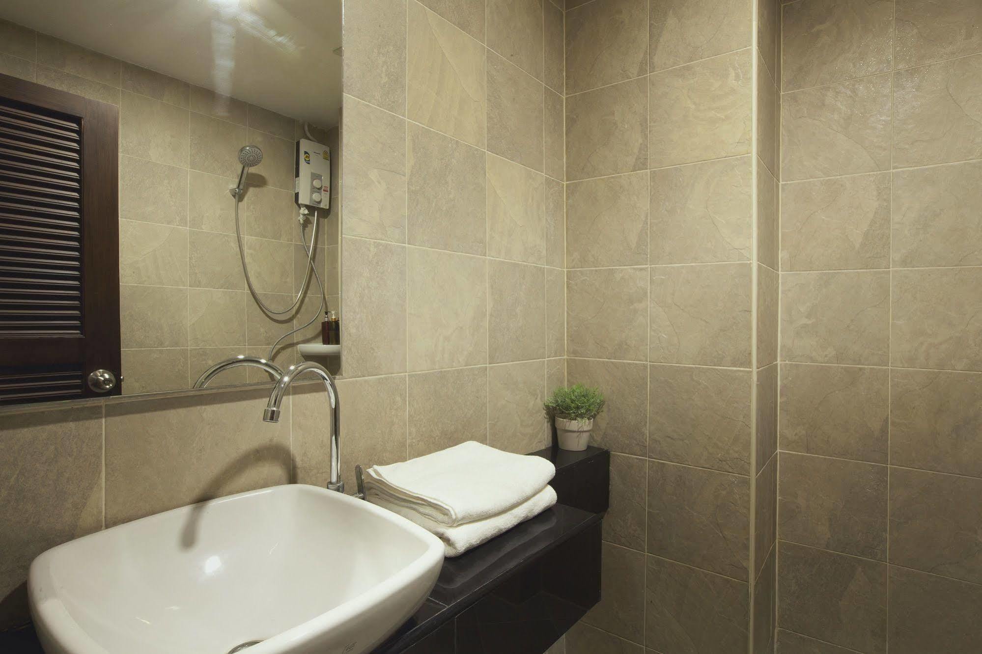 Boone Place Hotel 2*