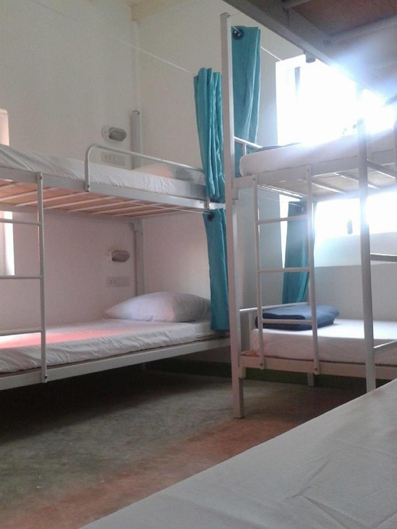 Hostel Ploy *