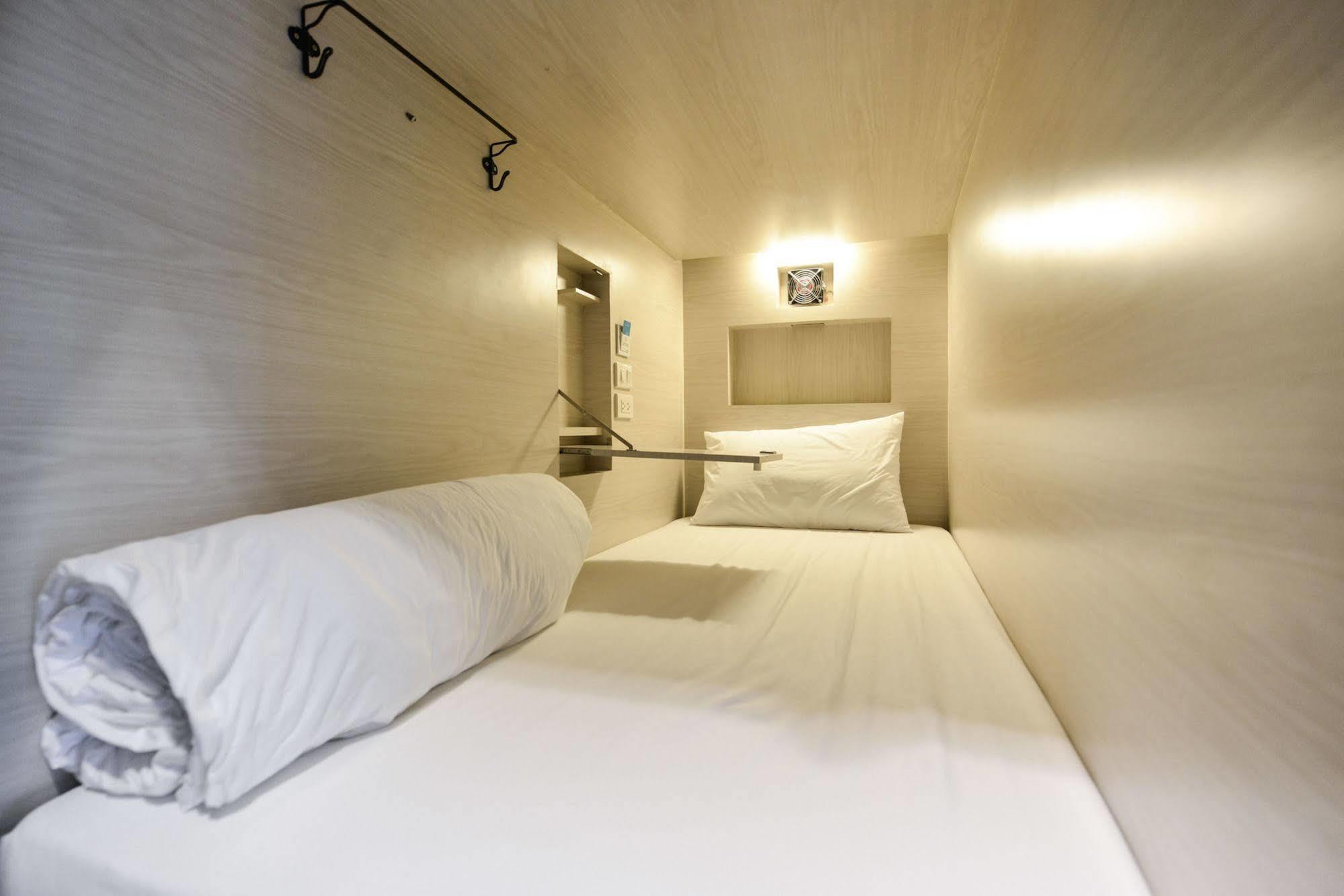 The Cube Silom Asrama