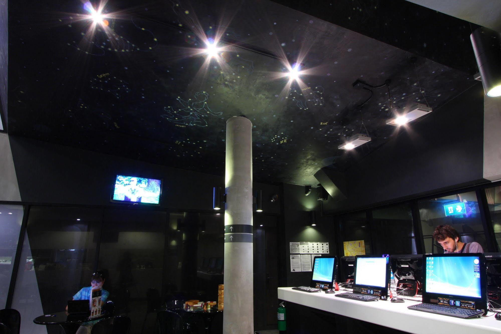 Hostel Lub D Siam - Opposite Mbk & Next To Skytrain - Perfect For Shopping Lovers! Bangkok