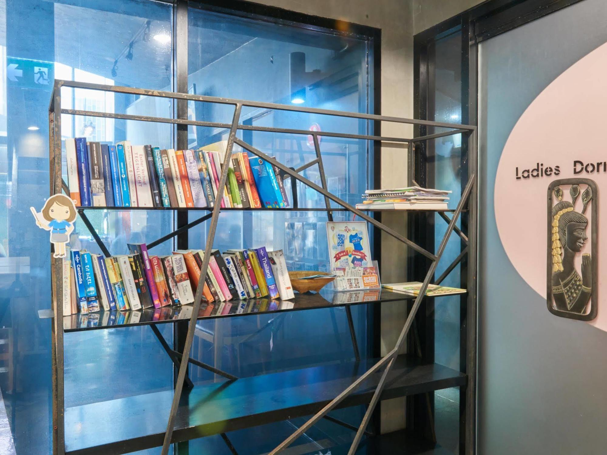 Lub D Siam - Opposite Mbk & Next To Skytrain - Perfect For Shopping Lovers! Hostel