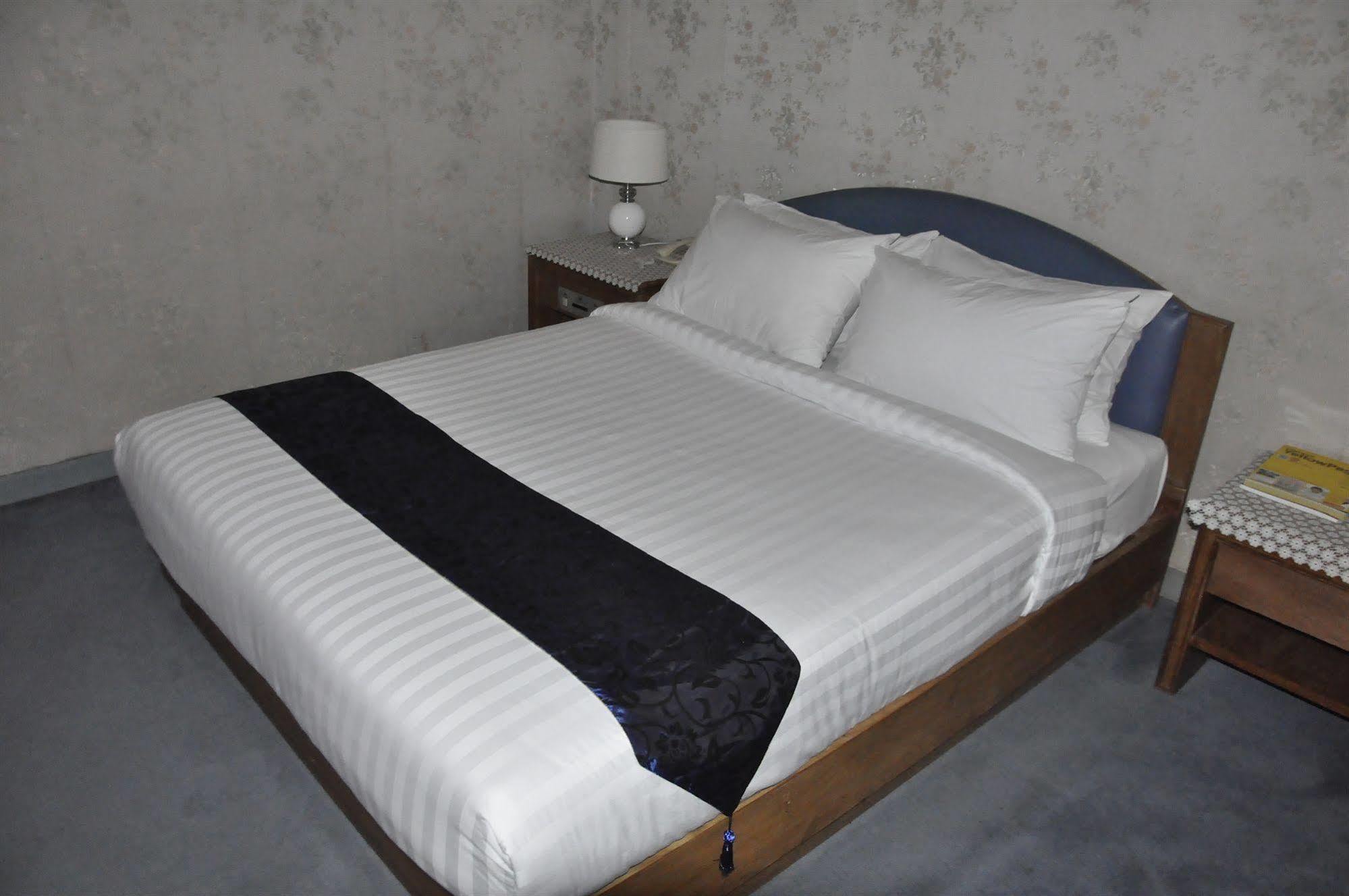 Trocadero Hotel