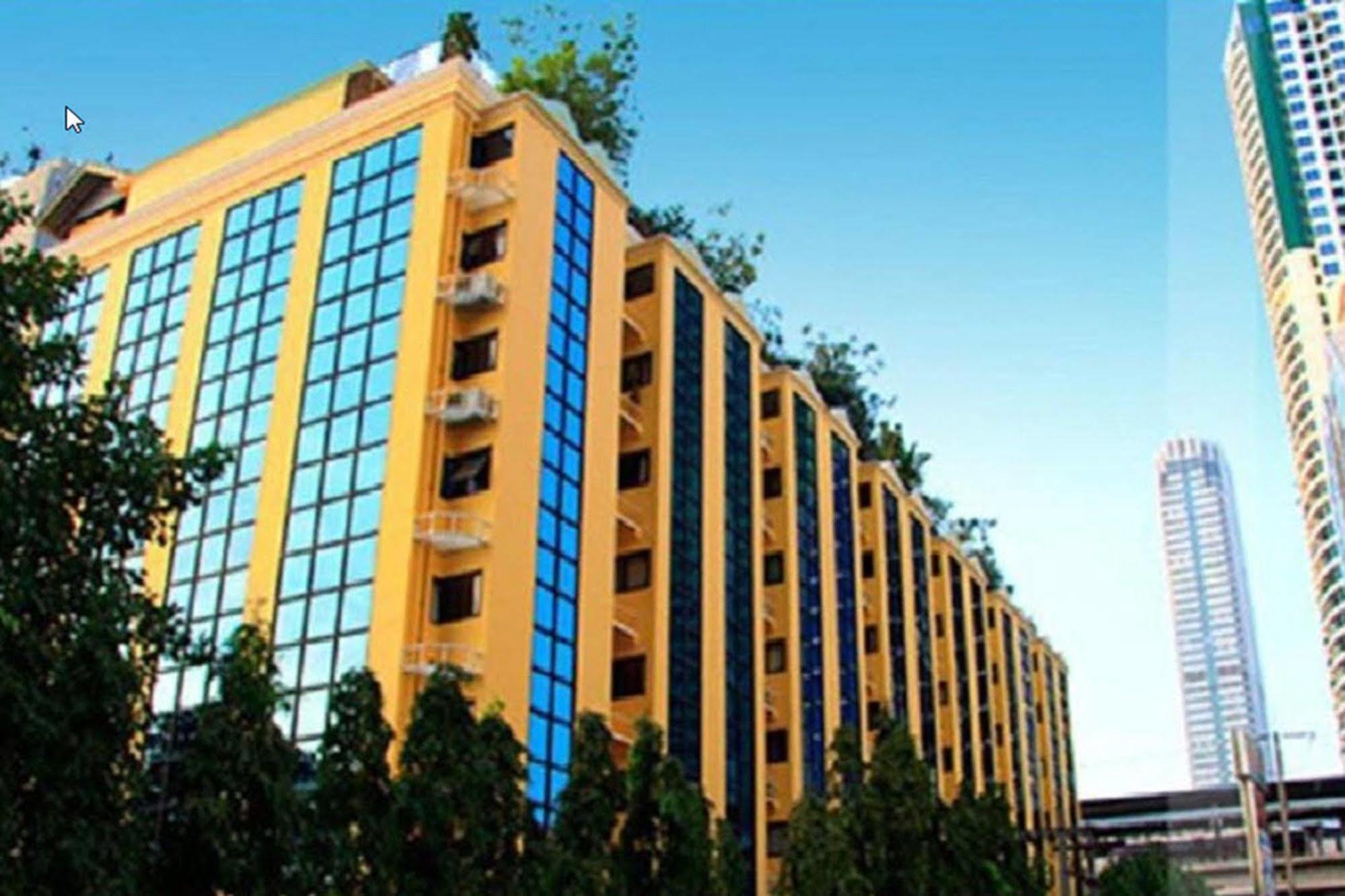 King Royal Garden Hotel 3*