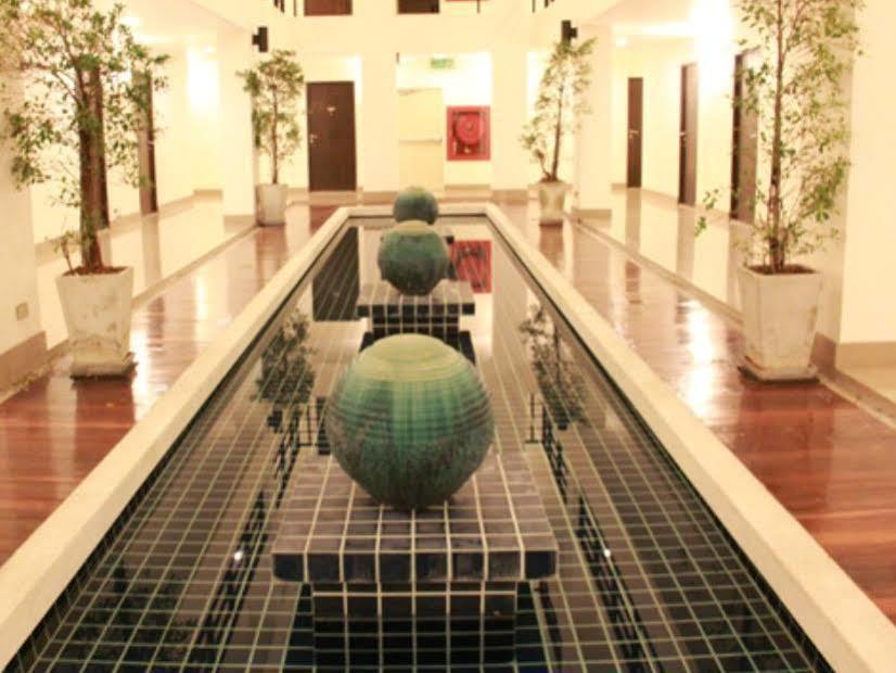 The Atrium Ratchada 13 Aparthotel