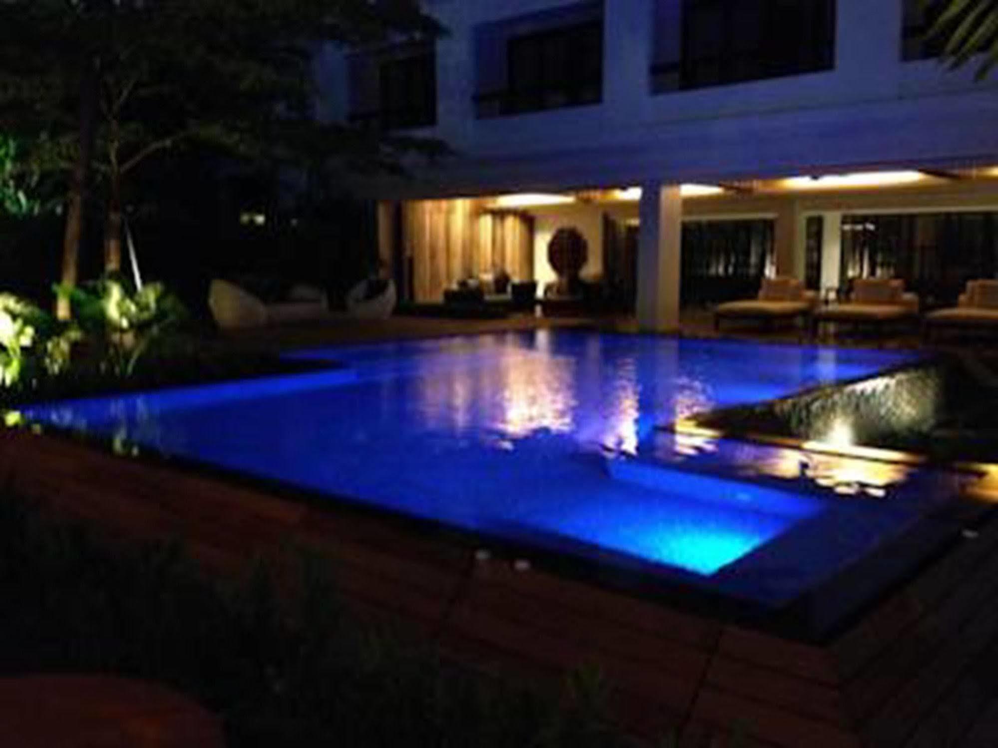 Uma Hotel 3*