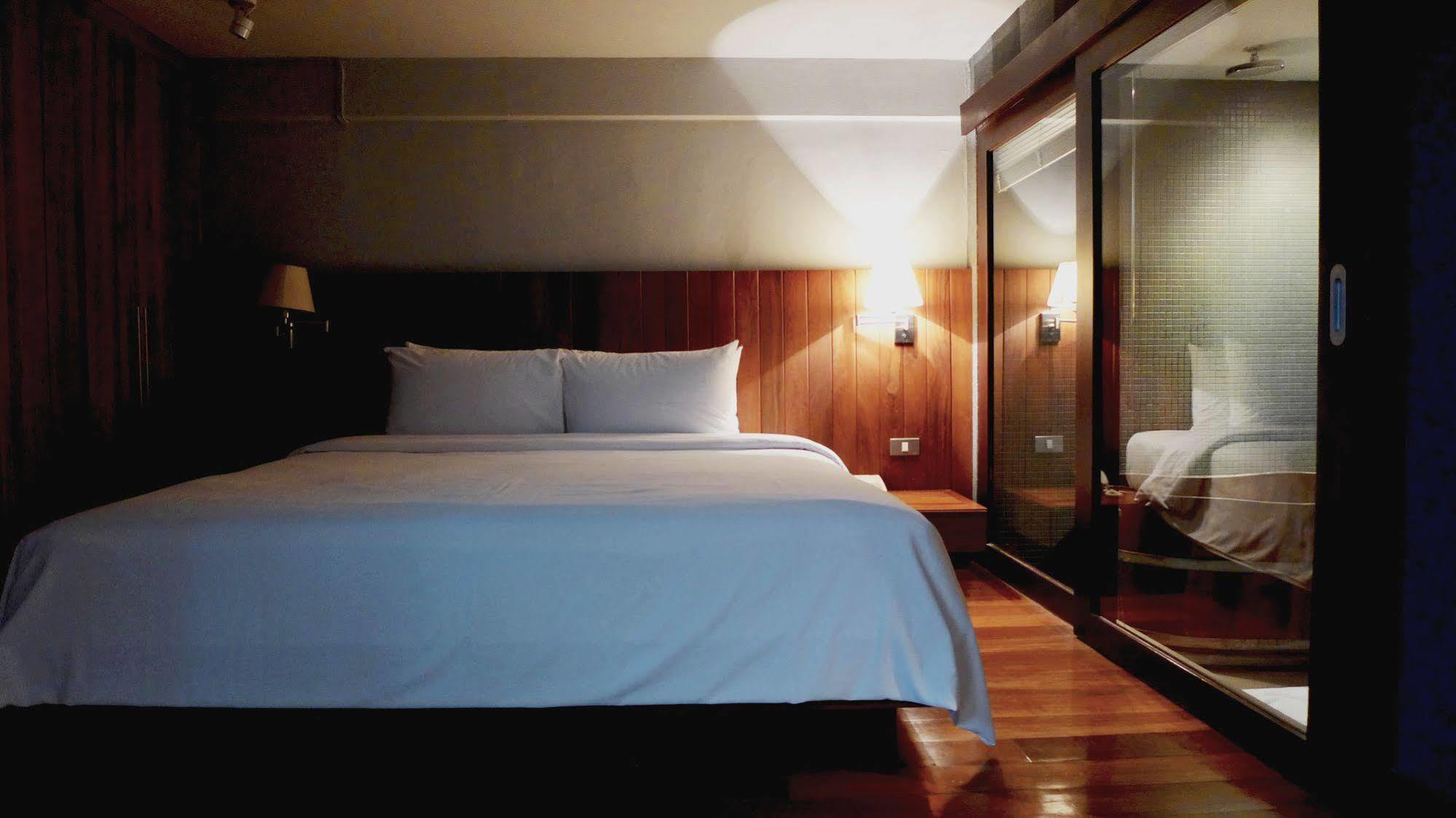 Luxx 3* Bangkok