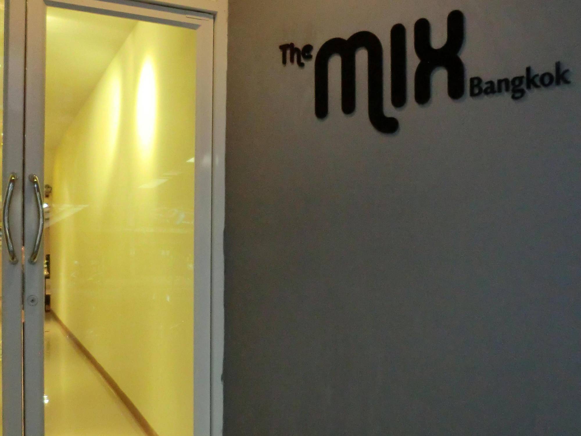 The Mix - Bts Phrakhanong Bangkok