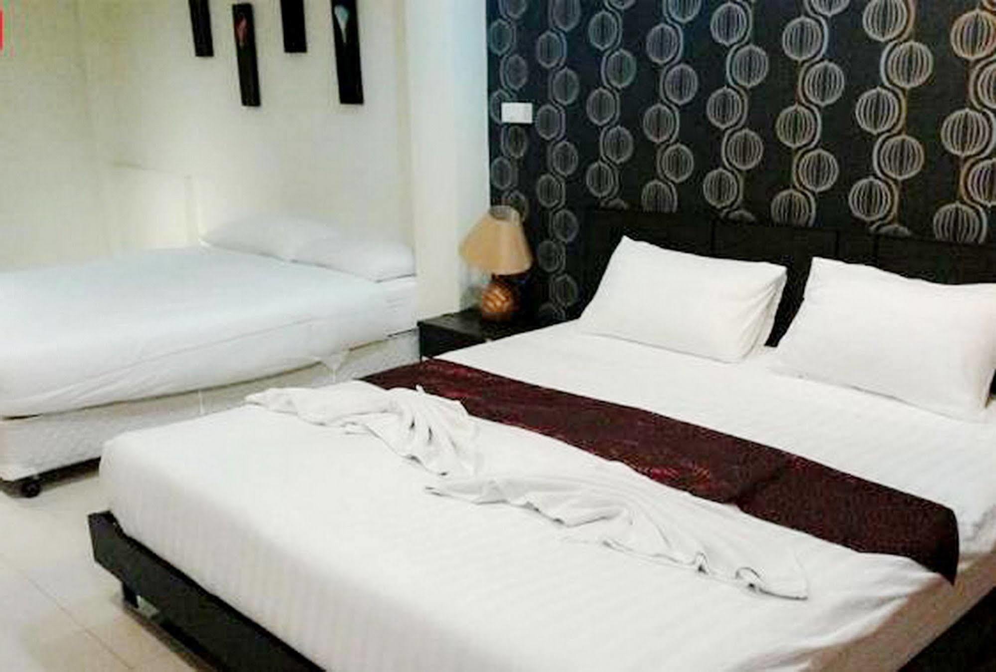 The Mix - Bts Phrakhanong Hotel Bangkok