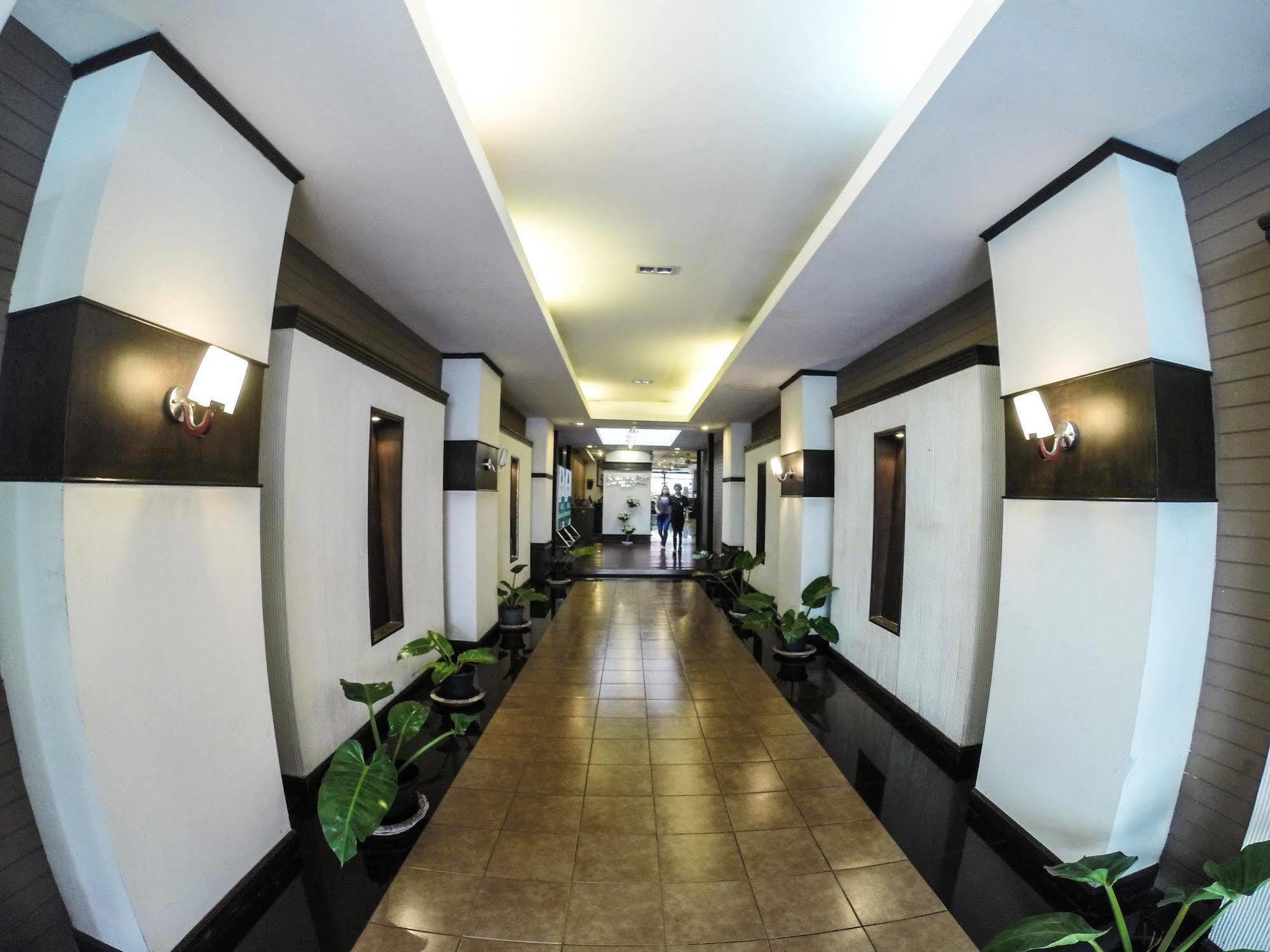 Inn Khaosan Park 3*