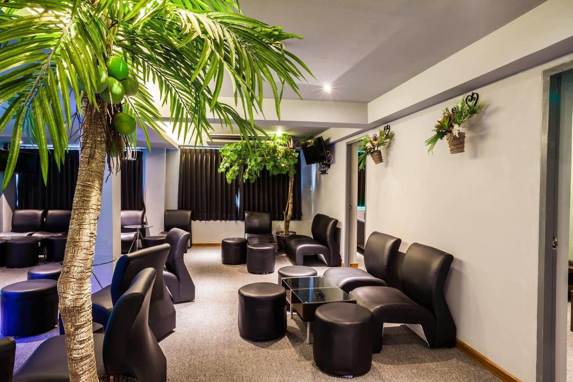 Hotel Admire Thonburi 3*