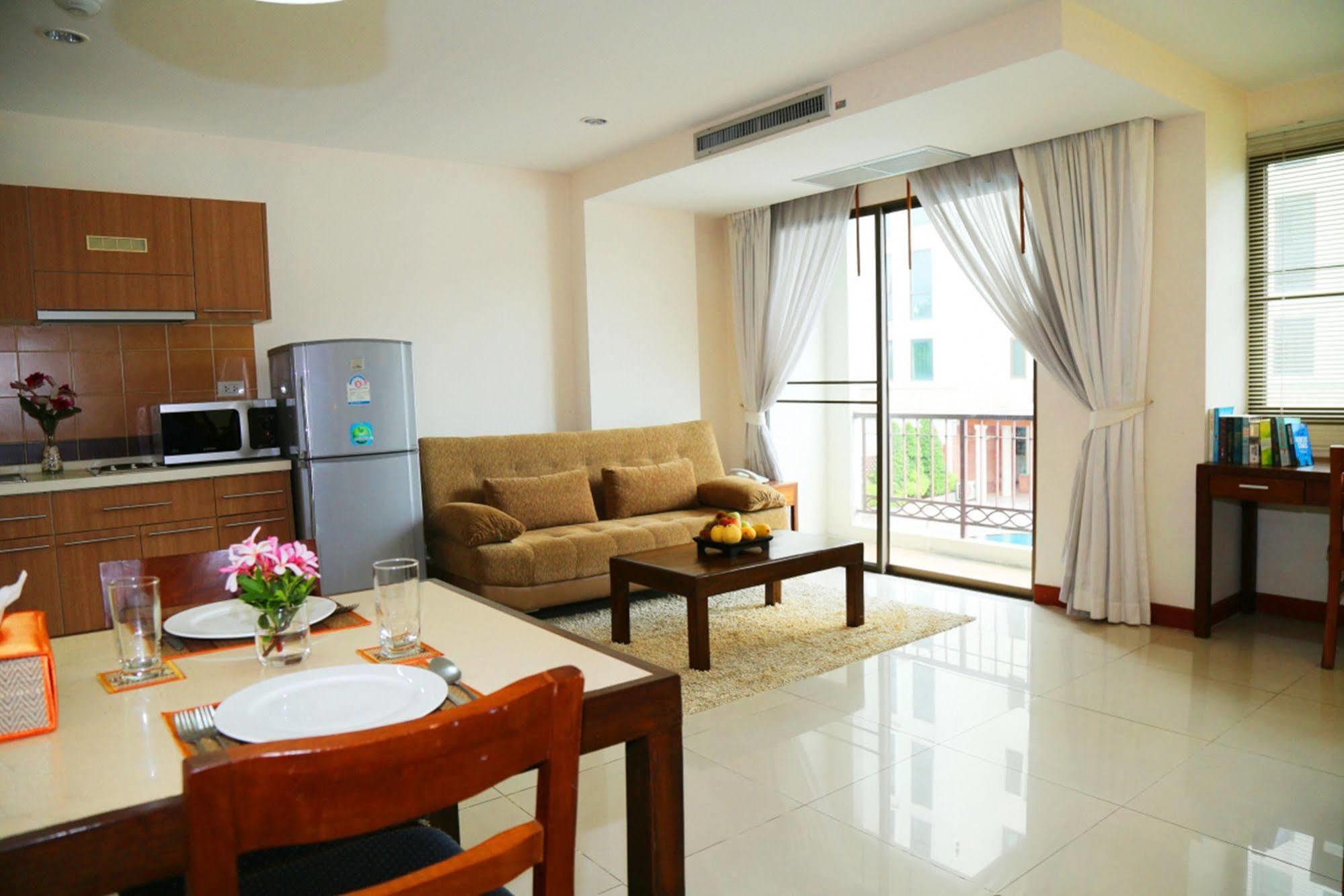 Lasalle & Hotel Bangkok