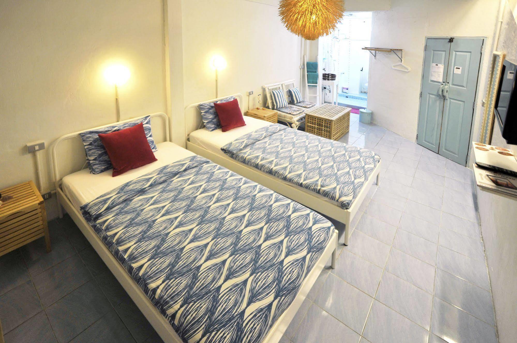 Room@bangkok Boutique Guest house Bangkok