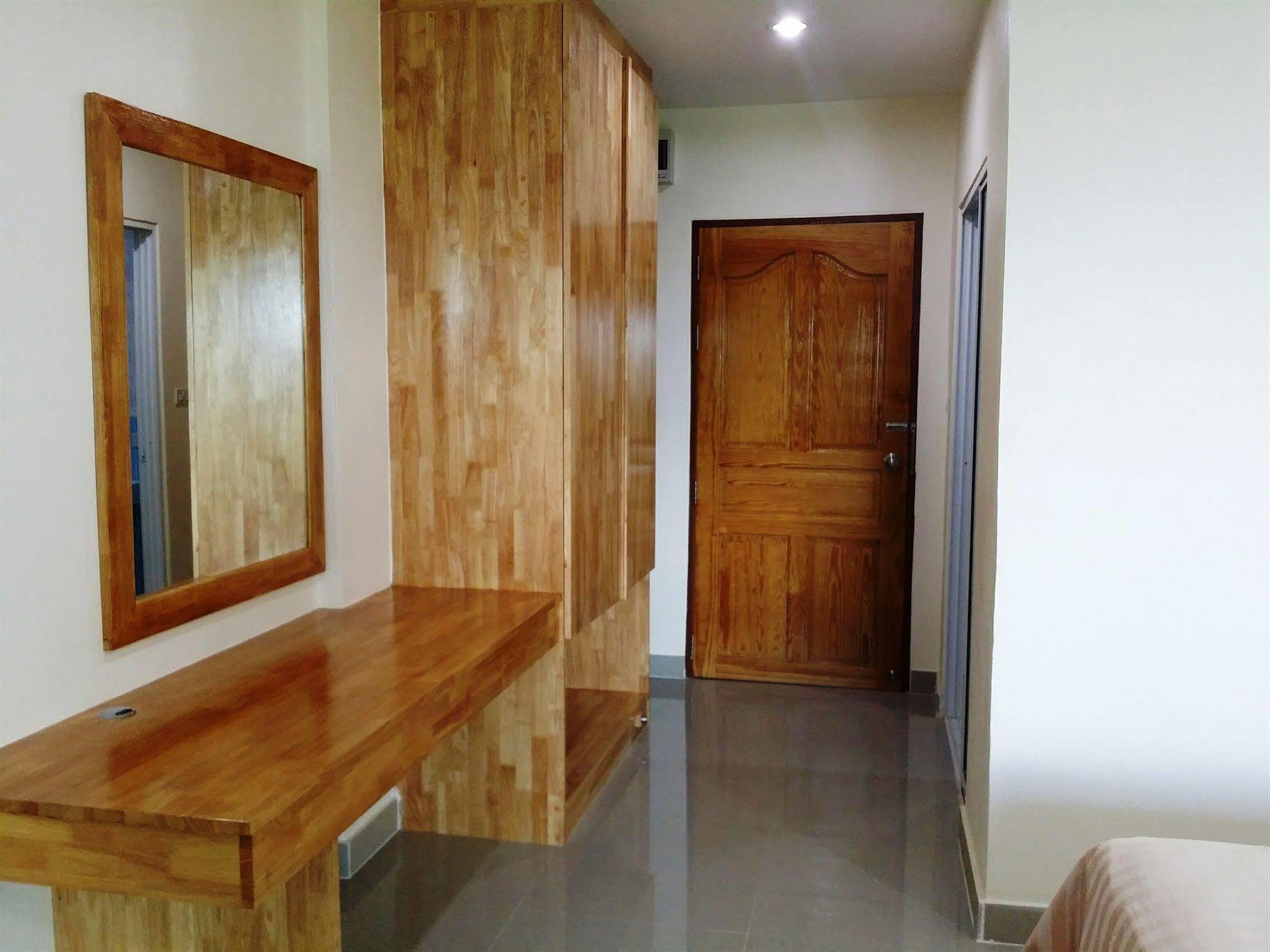 Mind Mansion Hotel 3*