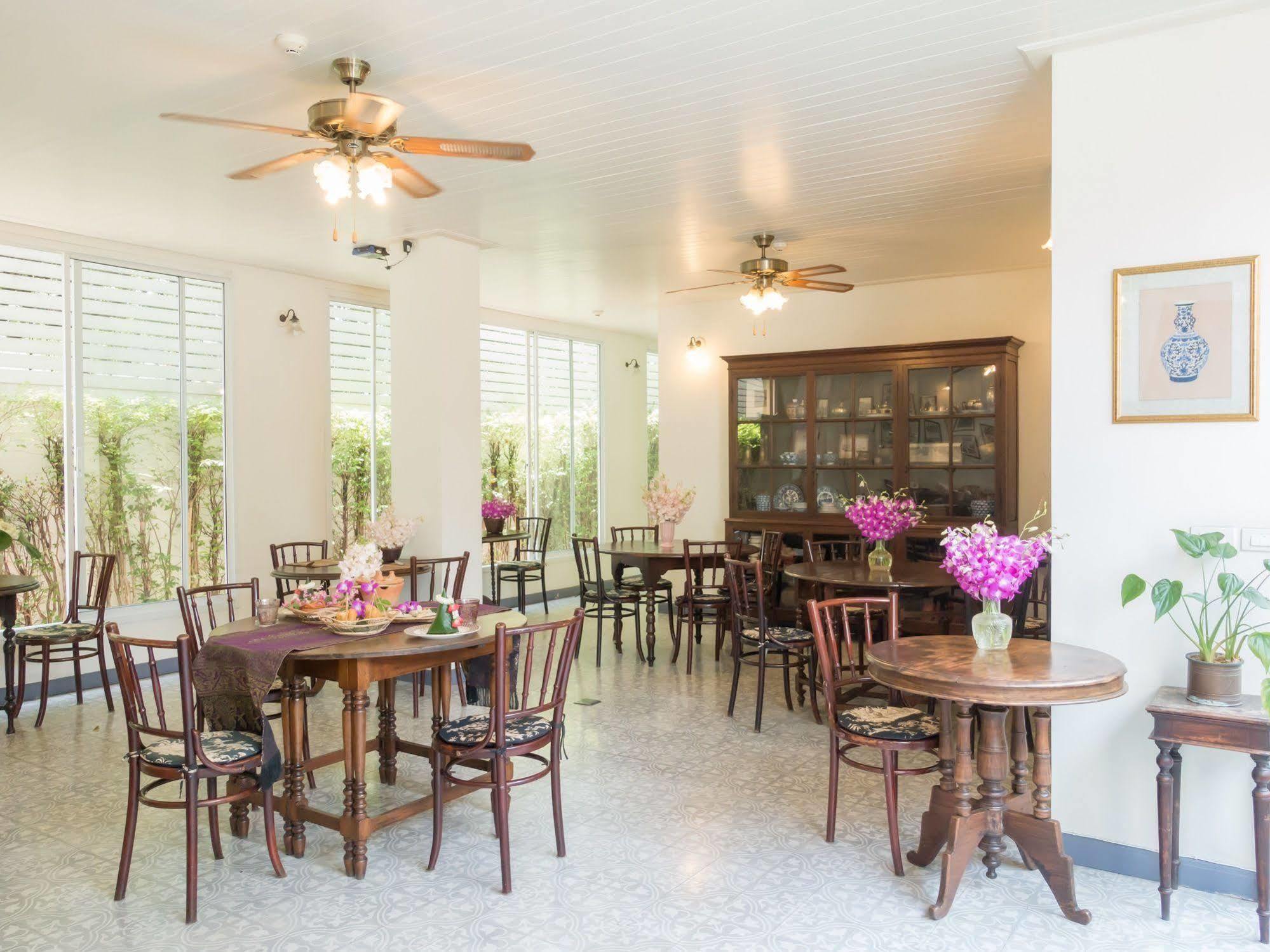Ssip Boutique Dhevej (adults Only) Hotel Bangkok