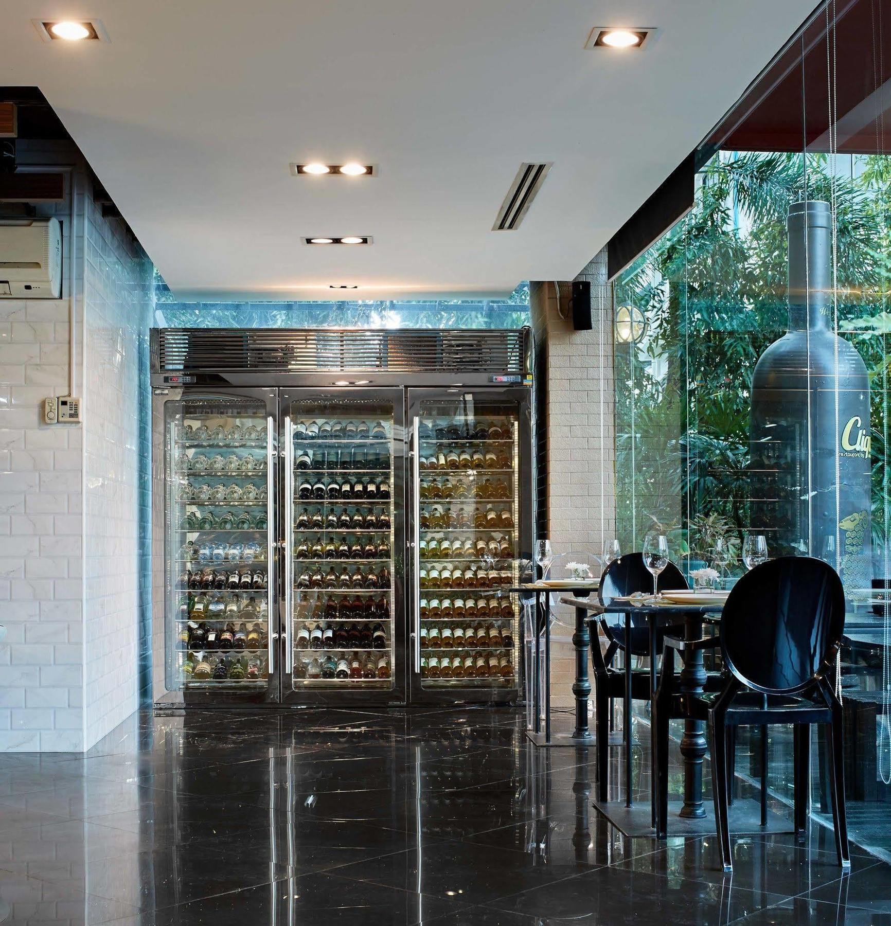 Diamond Ratchada Hotel