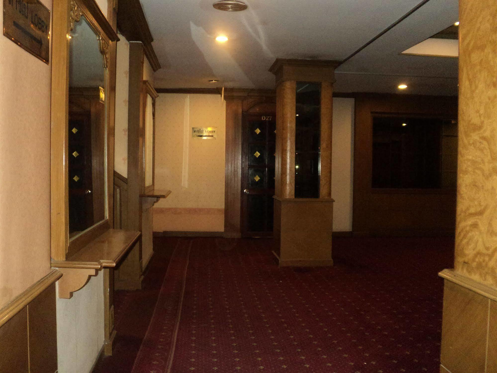 Hotel Chaleena Princess