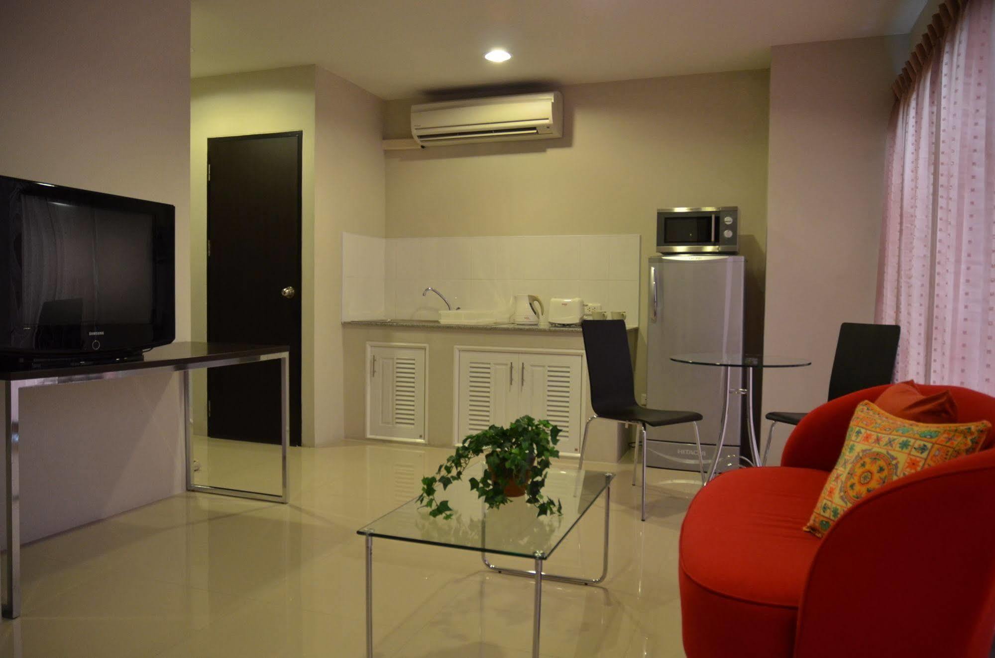 Aparthotel Living