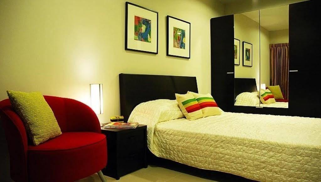 Aparthotel Living 3*