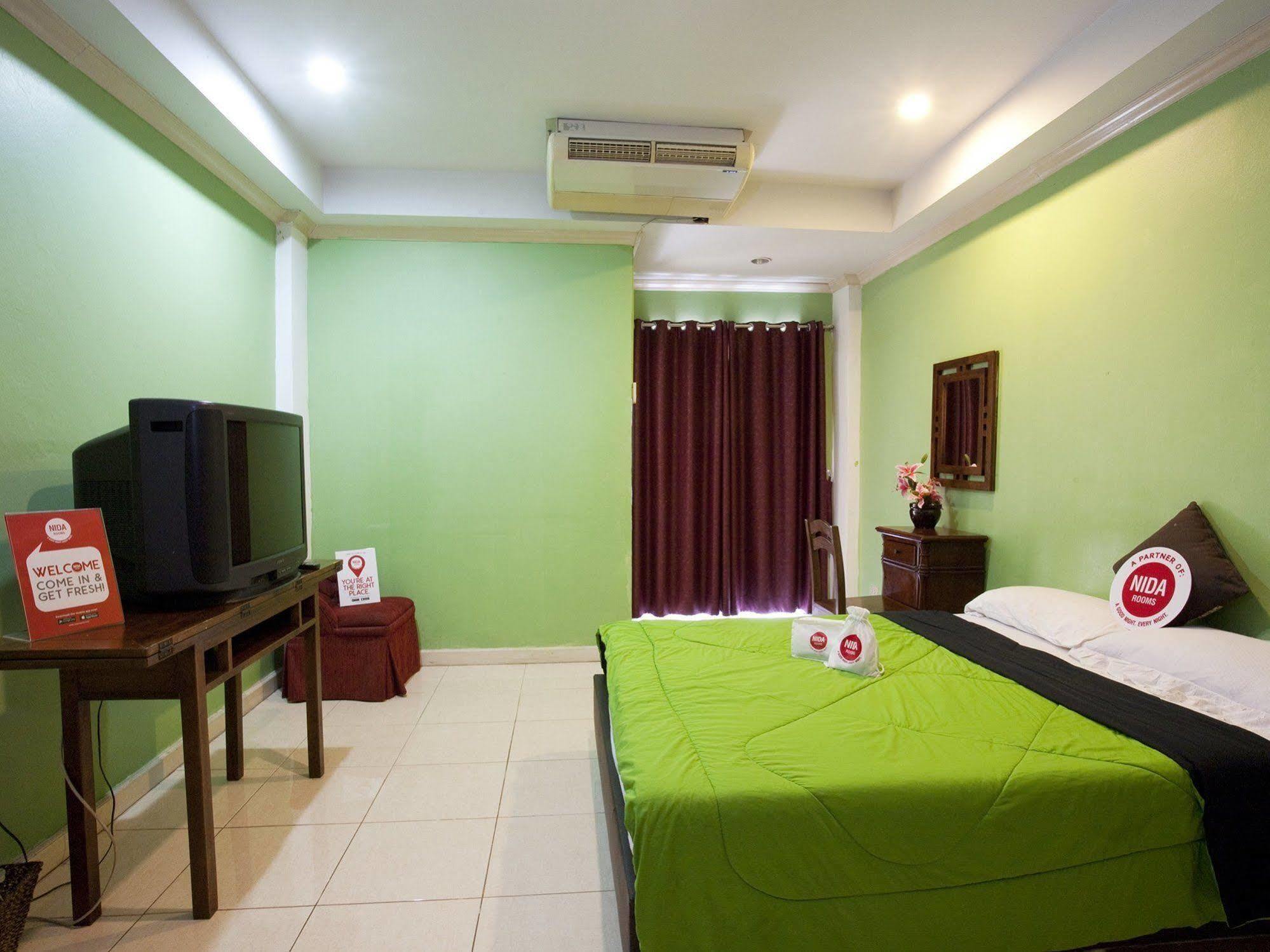 Hotel Oyo 254 Royal Pimand