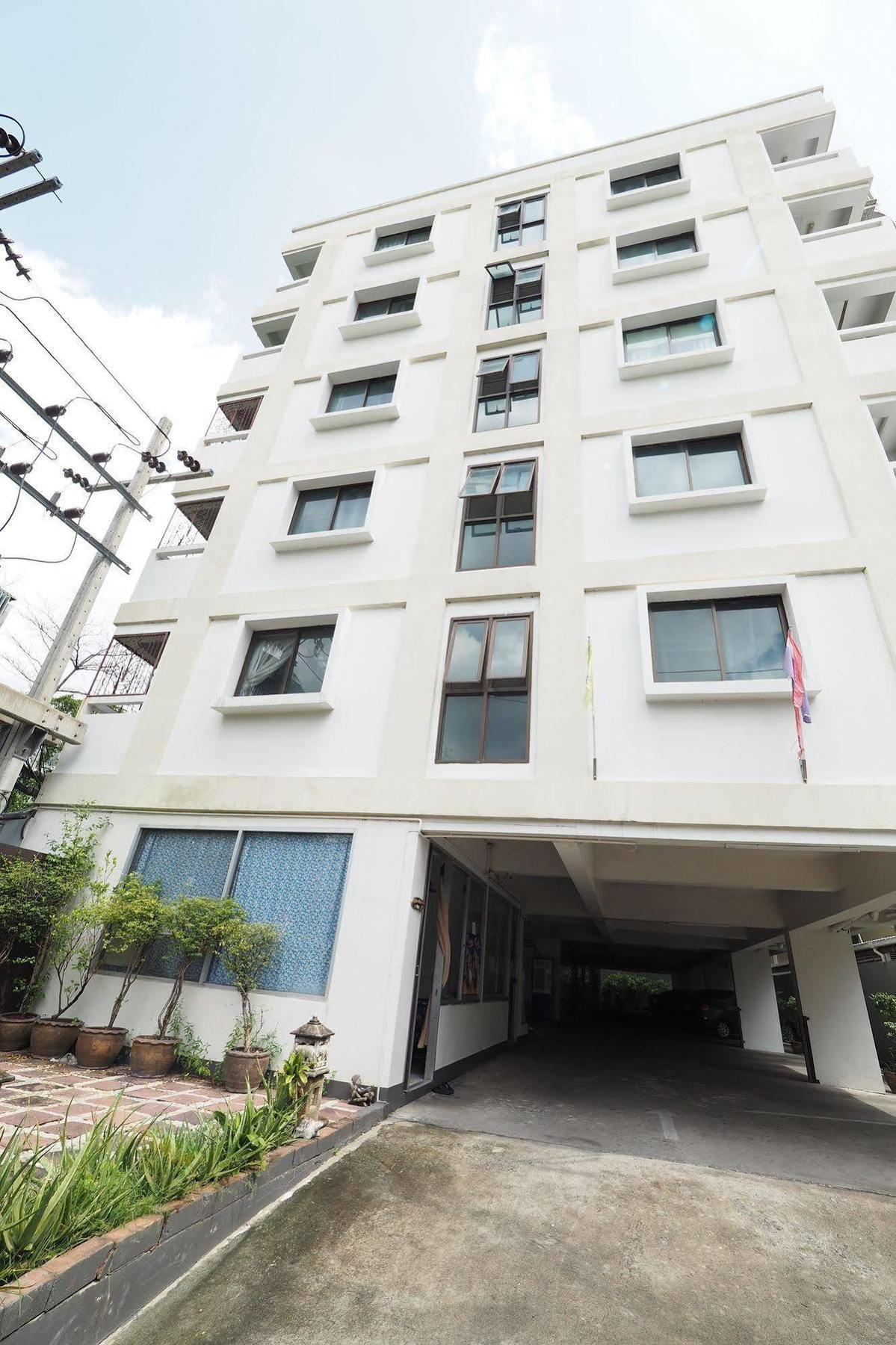 Penginapan Living Naraa Place