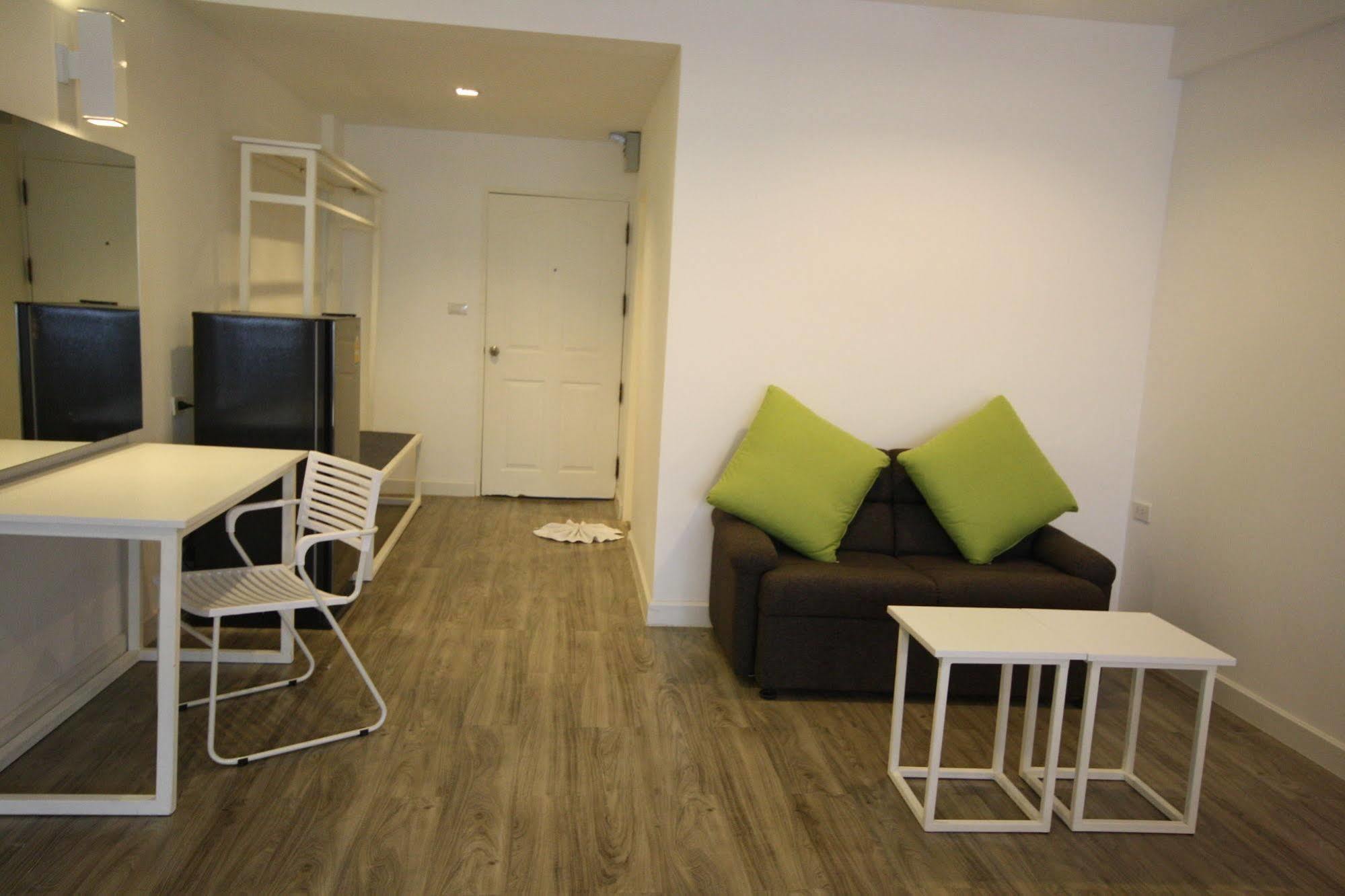 Hotel Airport Bed 3*
