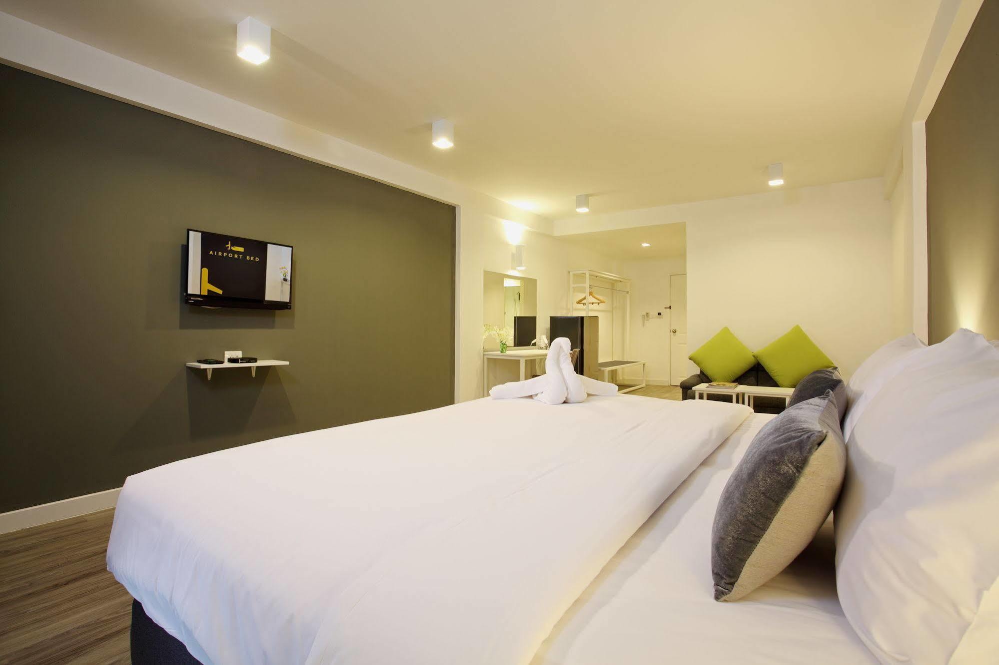 Airport Bed Hotel