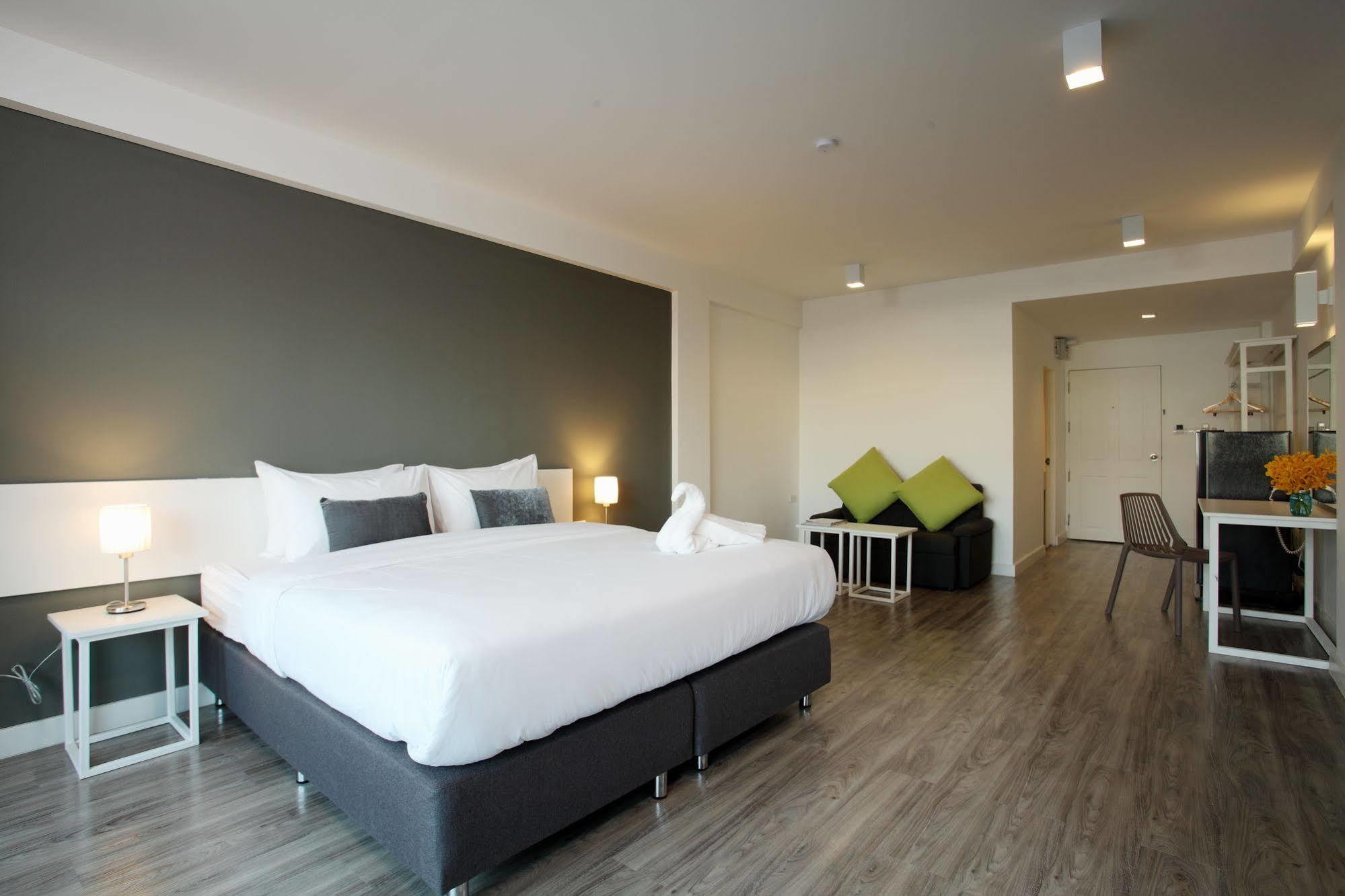 Airport Bed Hotel