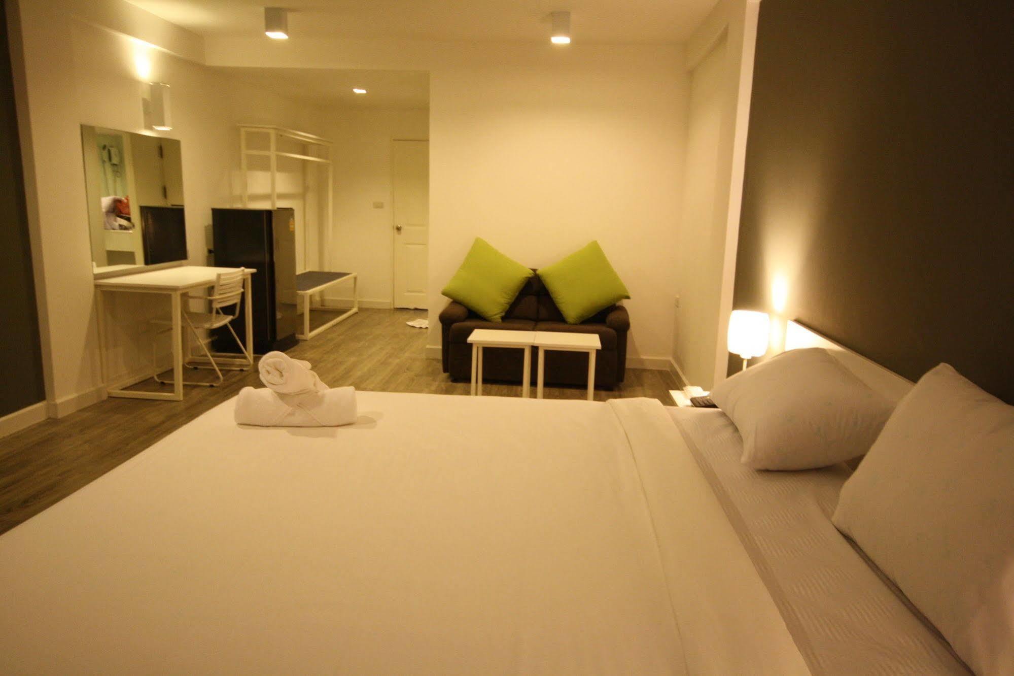 Airport Bed Bangkok