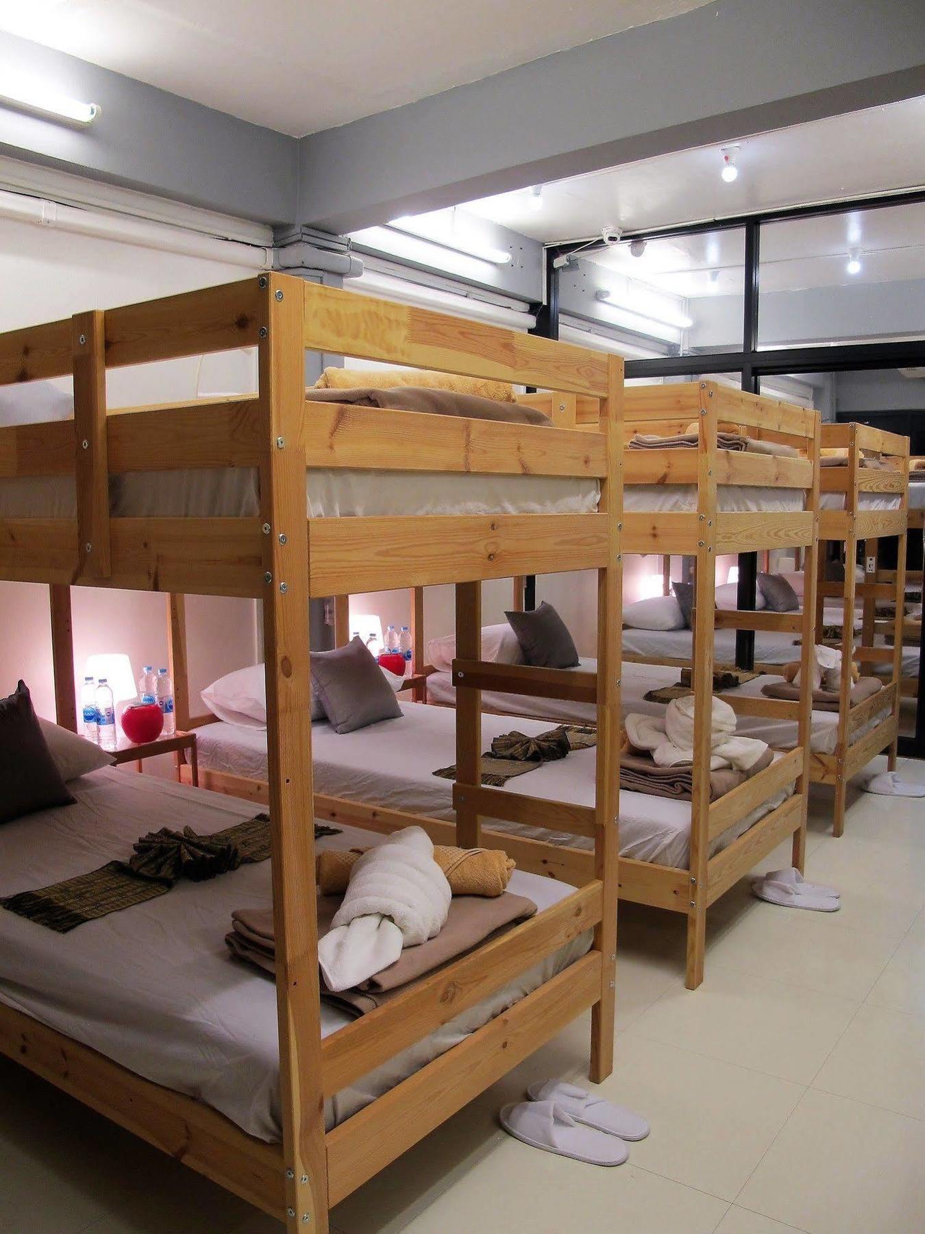 Oyo 783 Brunch Marker Cafe&hostels 2*