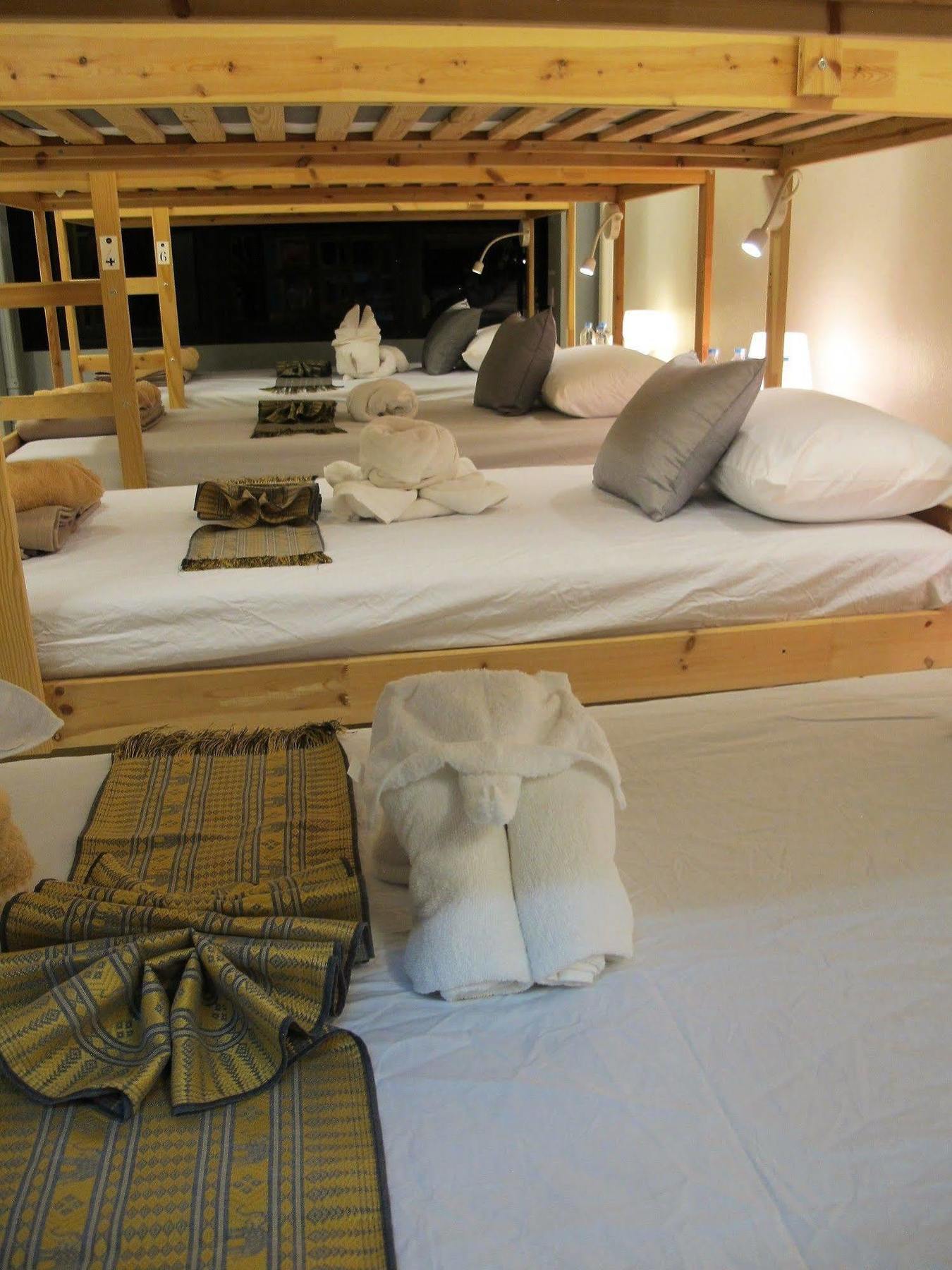 Oyo 783 Brunch Marker Cafe&hostels 2*