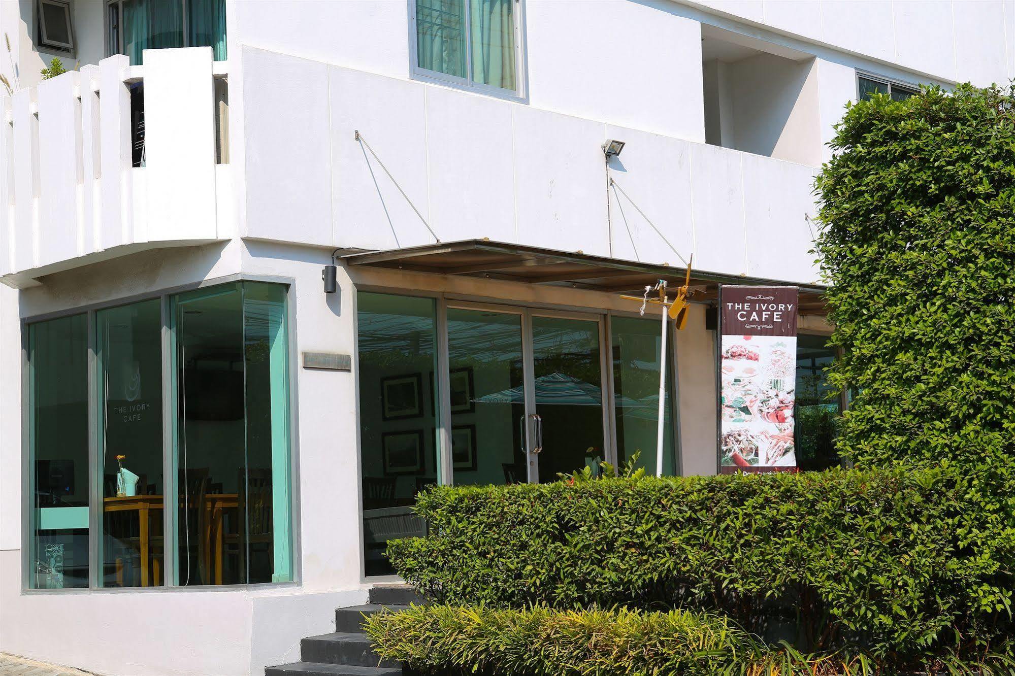 The Ivory, Suvarnabhumi Airport Hotel Bangkok