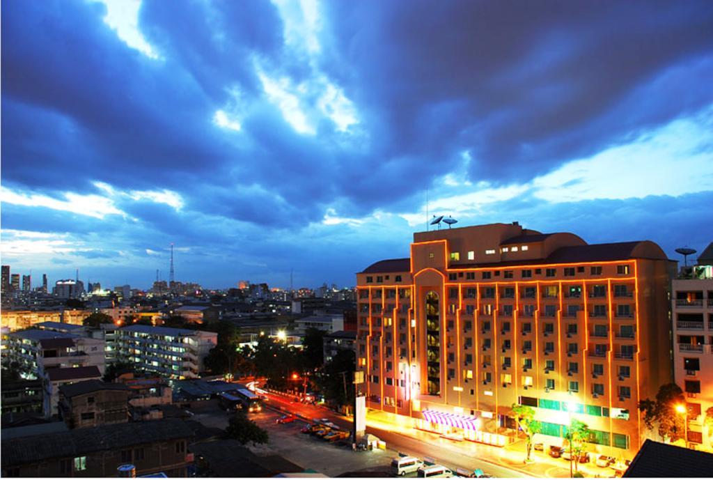 Hip Hotel 3*