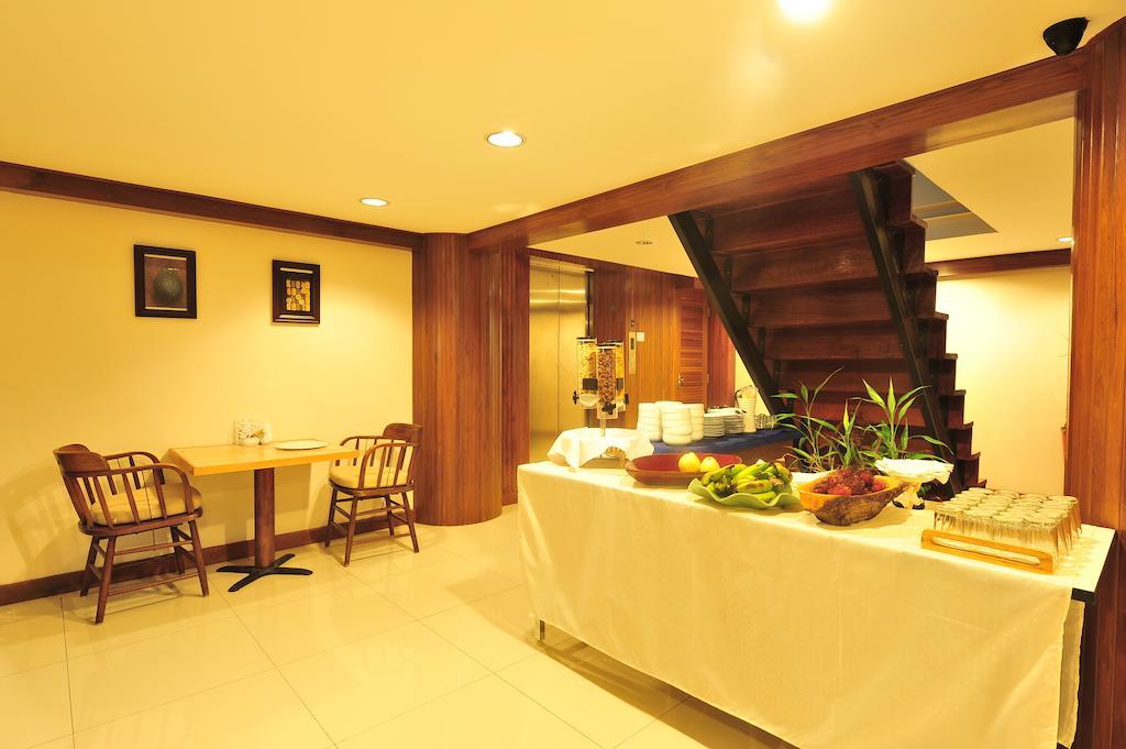 Hotel Lullaby Silom 2*