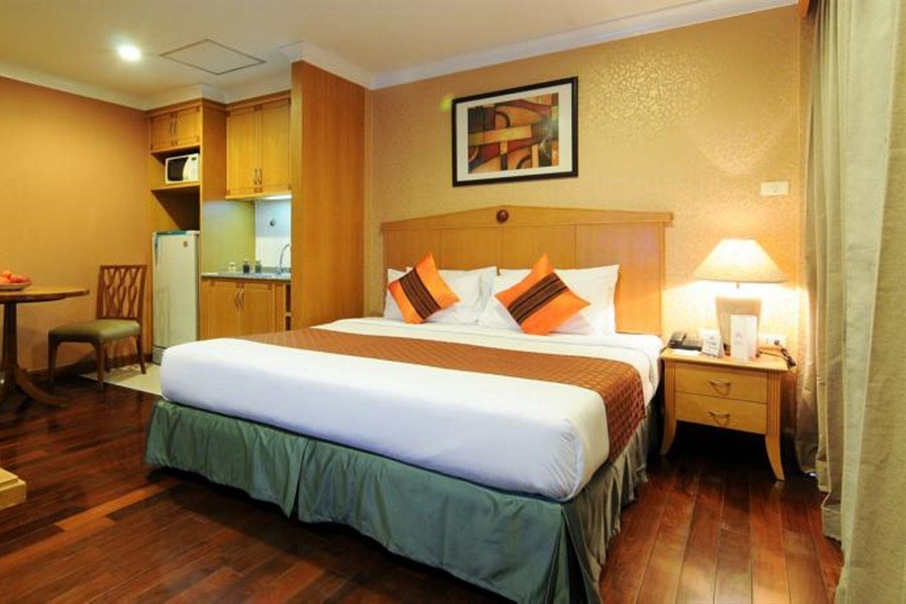 Admiral Hotel
